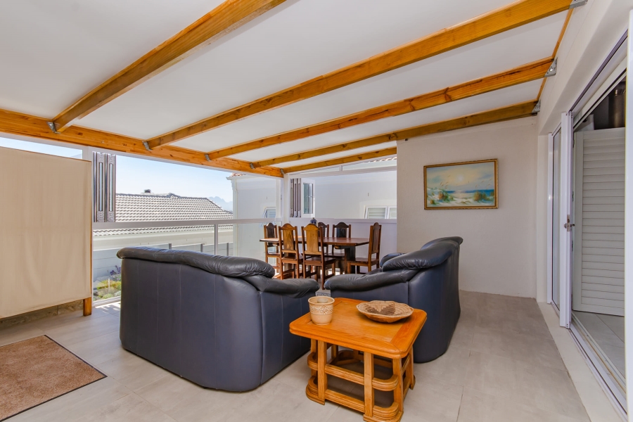 4 Bedroom Property for Sale in Pinehurst Western Cape